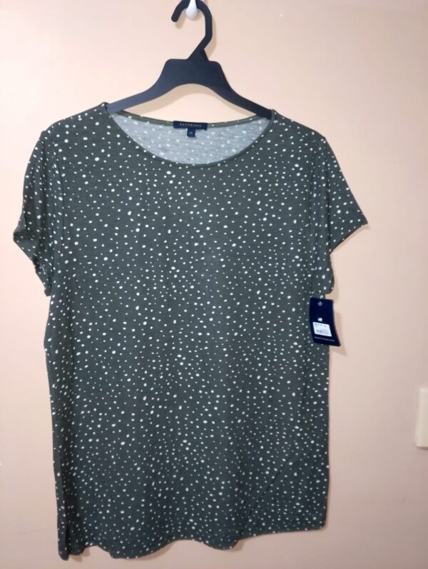 Blusa estampada con puntos