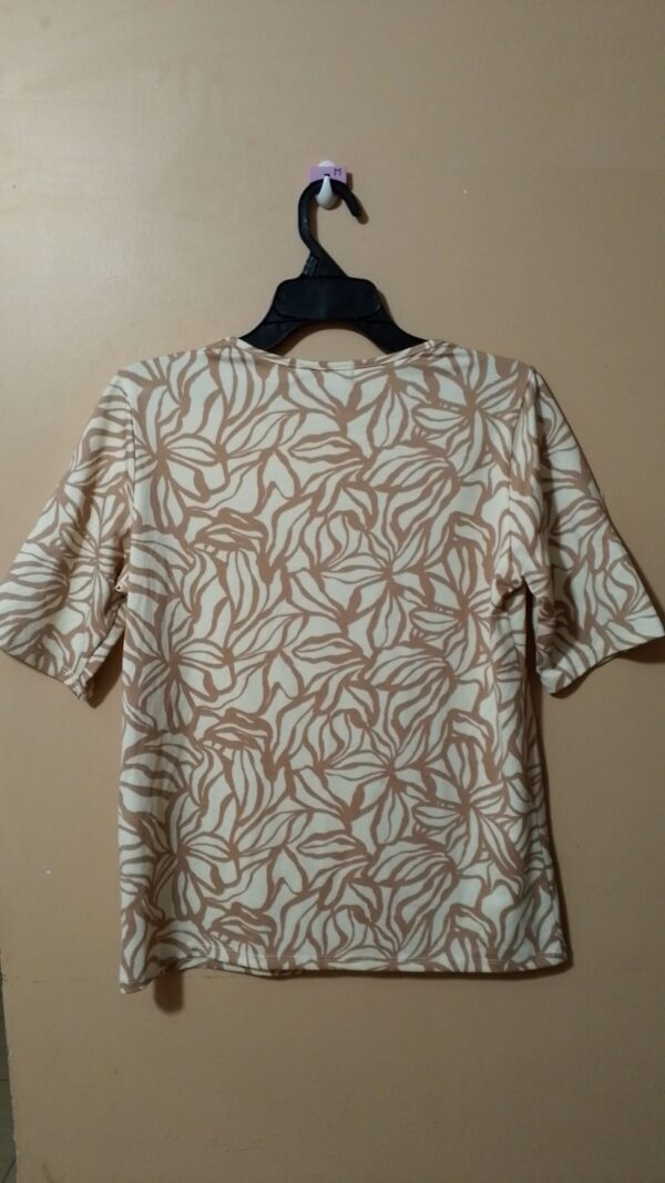 Camiseta estampada flores
