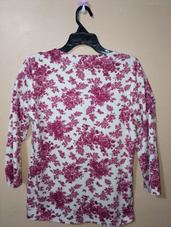 Camiseta estampado hojas