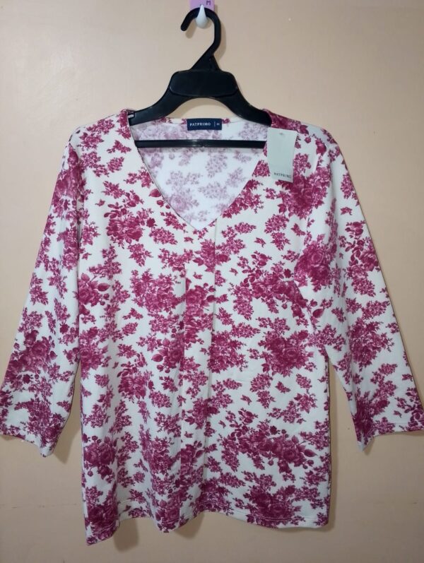Camiseta estampado hojas
