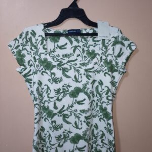 Camiseta con estampado botánico