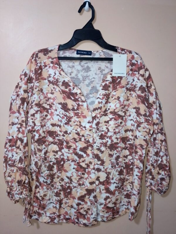 Blusa estampada con flores