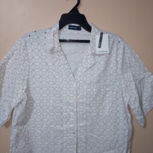 Camisa con estampado floral