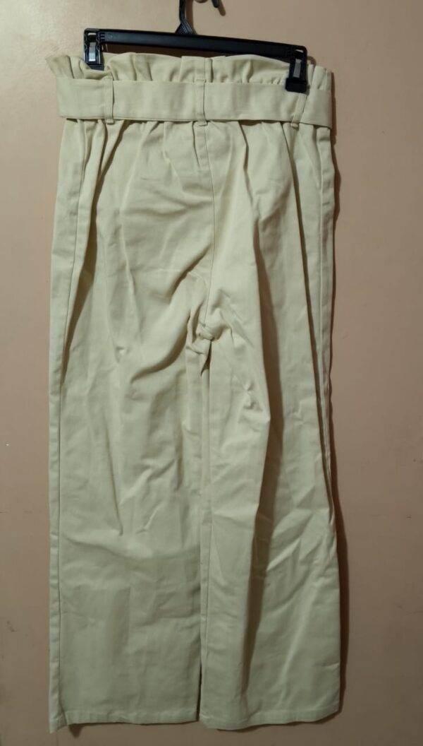 Pantalón Unicolor Tipo Paper Bag Con Cinturón De Anudar