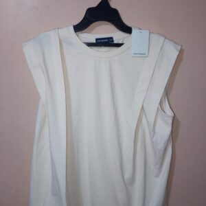 Camiseta para mujer, cuello redondo, manga sisa, silueta amplia, textura lisa