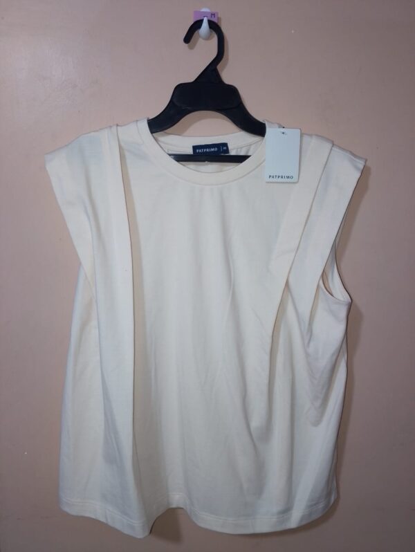 Camiseta para mujer, cuello redondo, manga sisa, silueta amplia, textura lisa