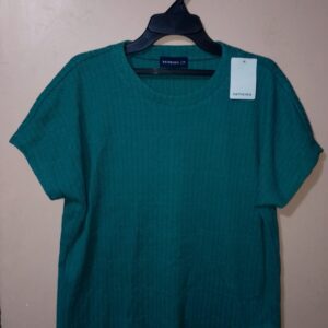 Camiseta para mujer, cuello redondo, manga corta, silueta amplia, textura bordada
