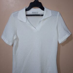 Camiseta para mujer, cuello redondo, manga corta, silueta amplia, textura bordada