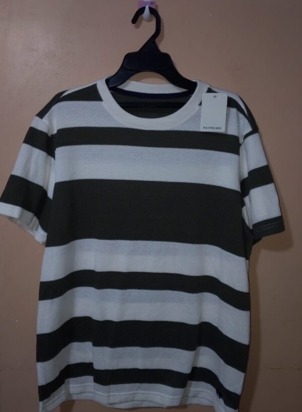 Camiseta para hombre, cuello redondo, manga corta, con franjas de colores,